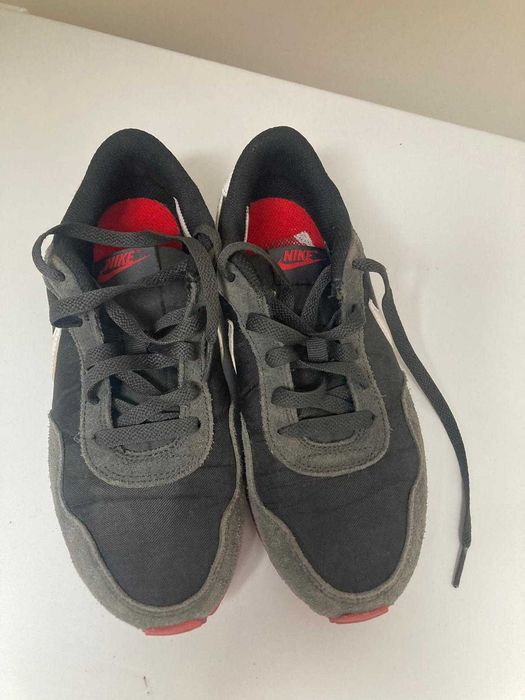 Vand Nike copii marimea 36