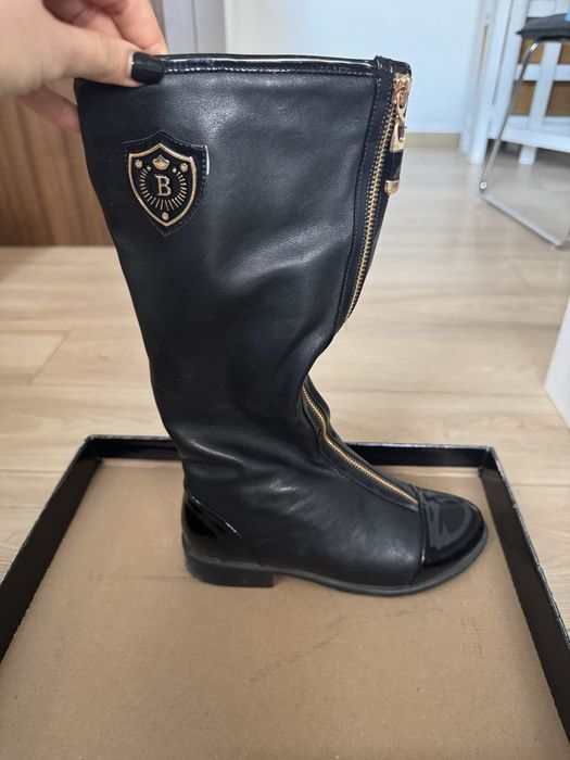 Нови елегантни ботуши