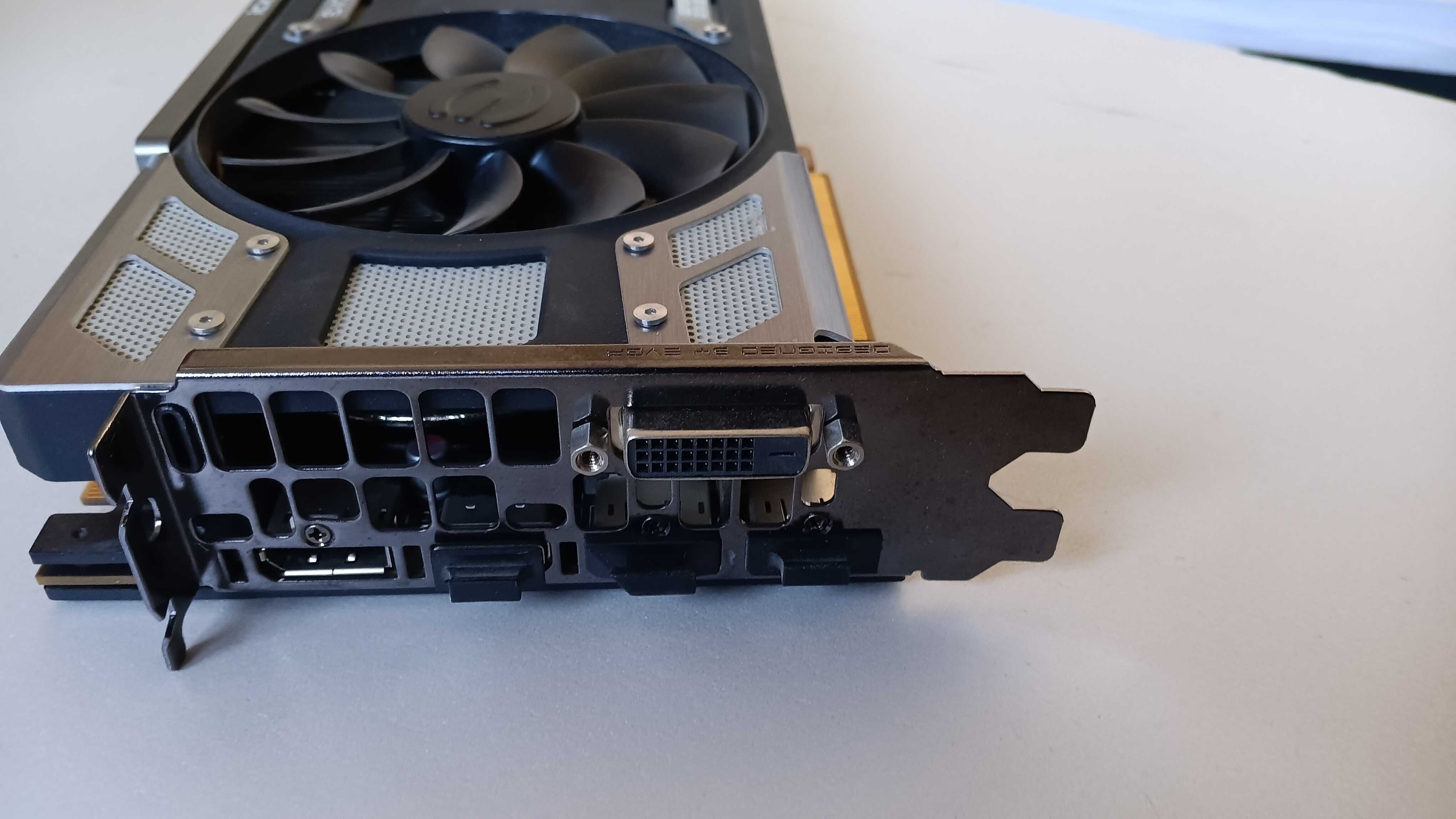 видео карта EVGA GeForce GTX 1070 FTW2 GAMING 08G