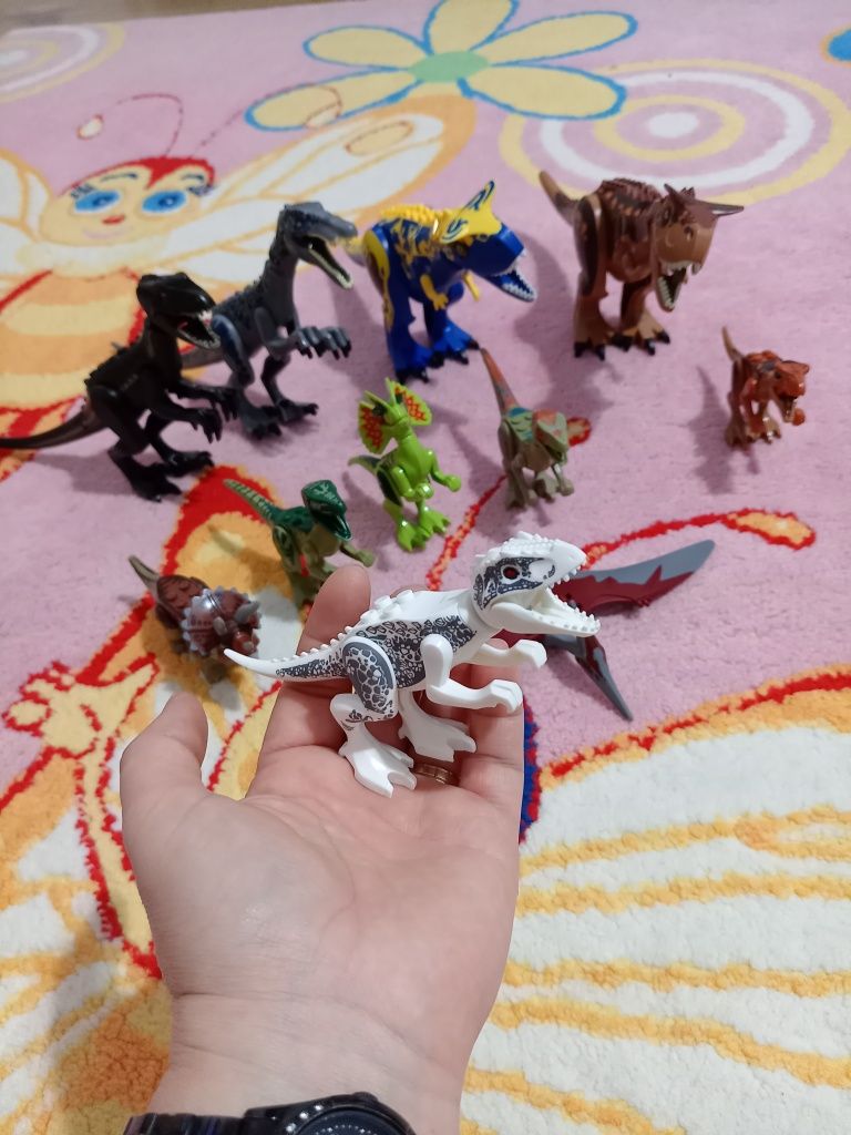 Dinozauri micuți lego