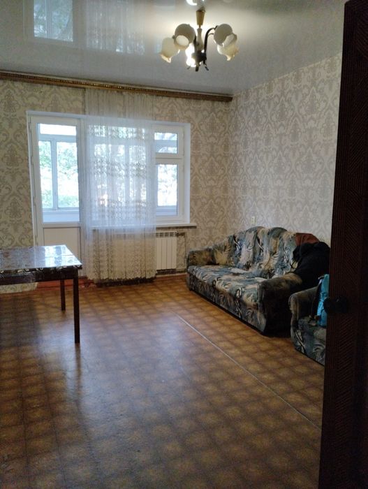 Сдается квартира в 10 мкр.