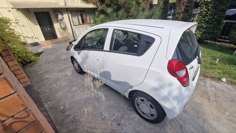 Продаю spark в отличном состоянии