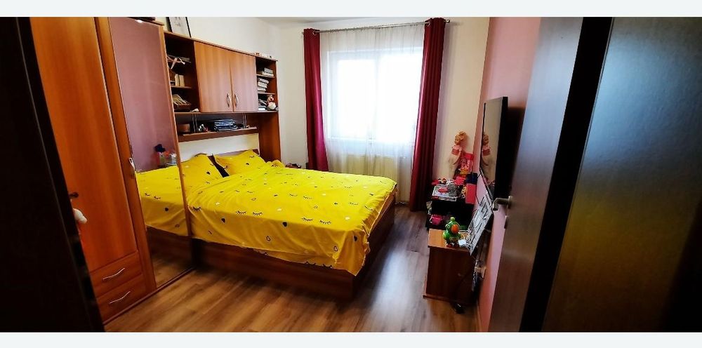 Vând apartament cu 2 camere / NU STUDIO+ Loc de parcare inclus