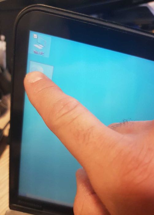 Vand laptop Lenovo Touchscreen S440