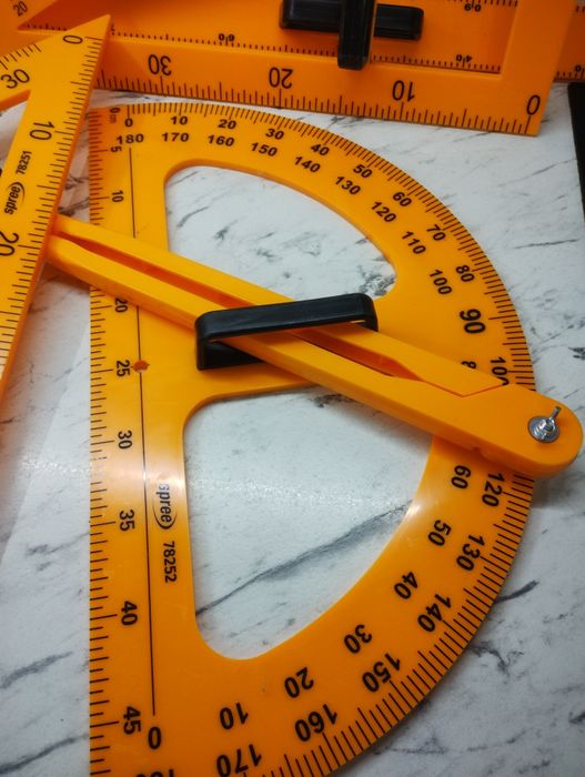 Училищен комплект