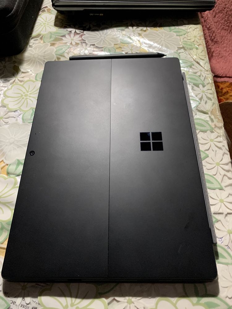 Microsoft Surface Pro 7