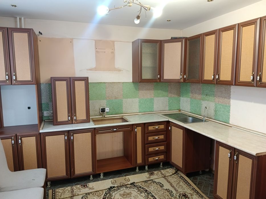 Кухонный гарнитур стол стулья