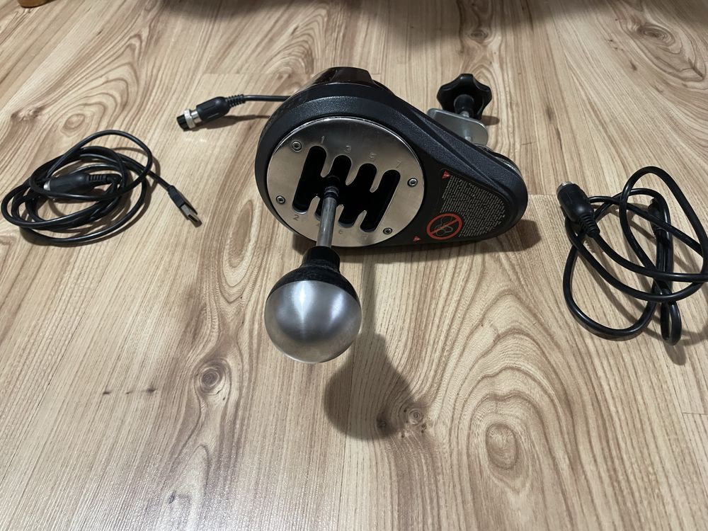 Комплект Thrustmaster t300rsgt Thrustmaster th8a