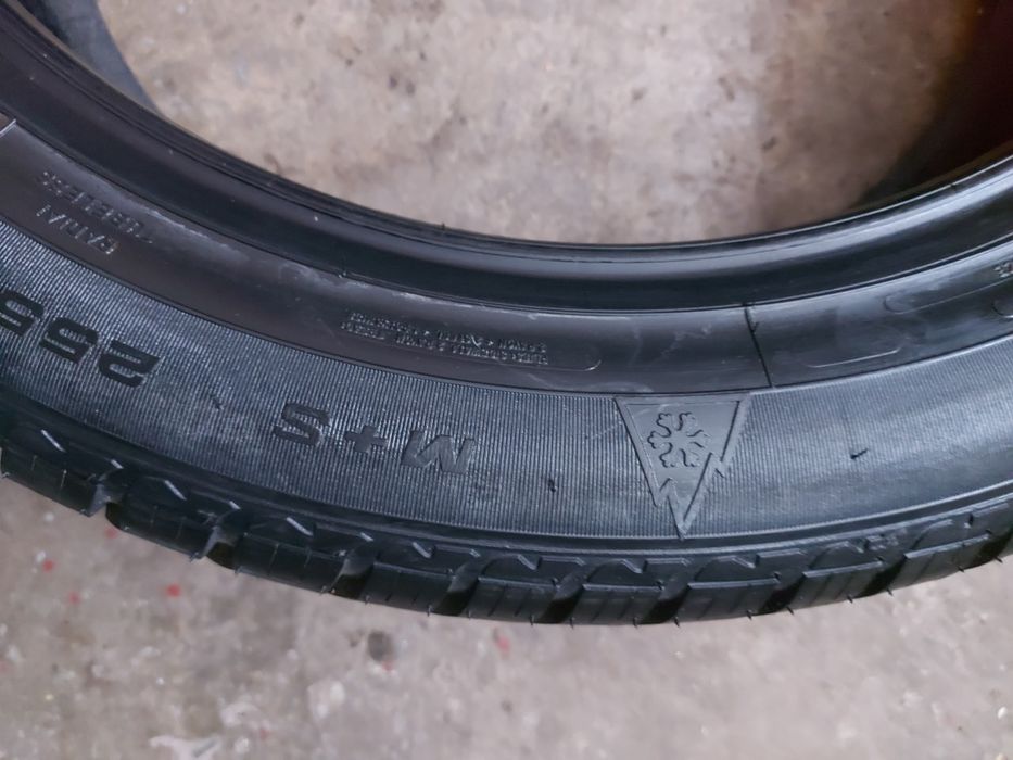 255 50 21 Goodyear DOT 2018 iarna runflat NOI