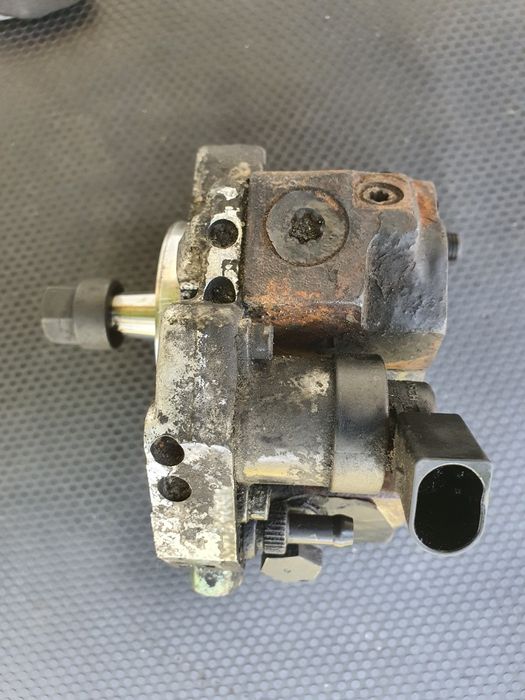 Pompa inalta presiune Bmw seria 3 E46 150 cp cod 7788670