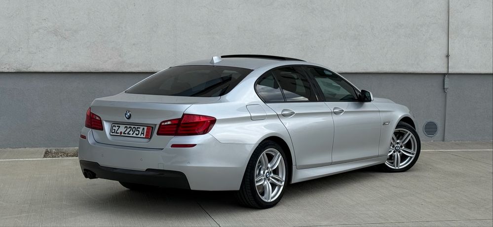 Bmw 530d *258cp* *F10* *Xdrive * *M Pachet* Trapa*Alcantara* IMPECABIL