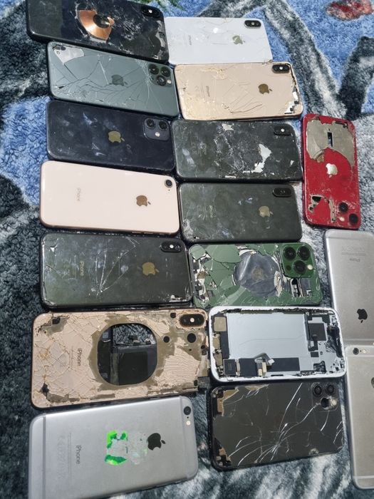 Vand lot piese iphone x,12 ,13,8 xs etc