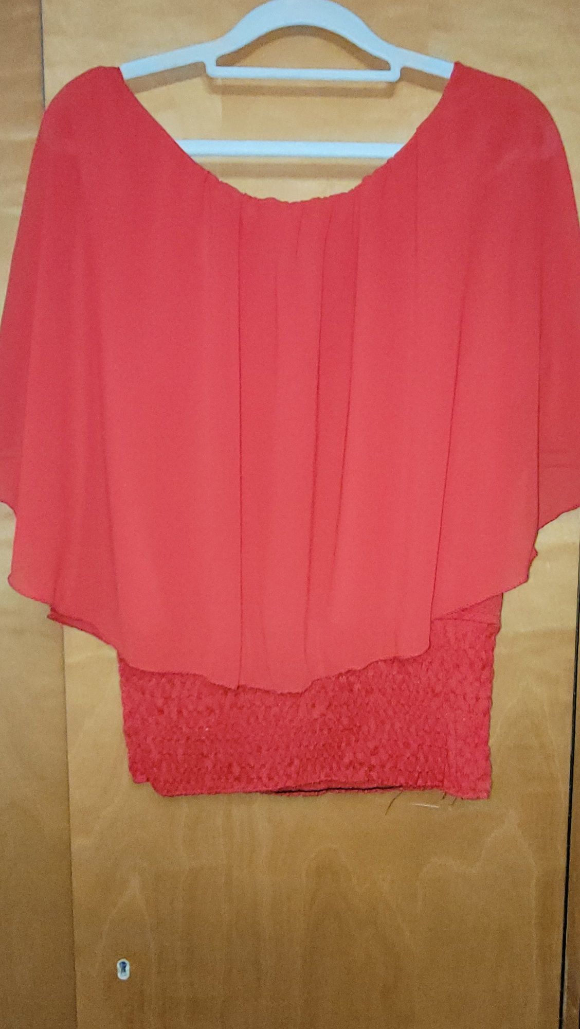Set de 4 bluzițe elegante și rochie de evenimente cu eticheta!