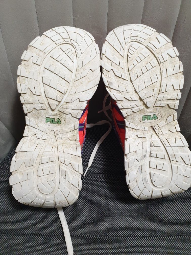 Vand sneakers FILA dama marimea 37 1/2