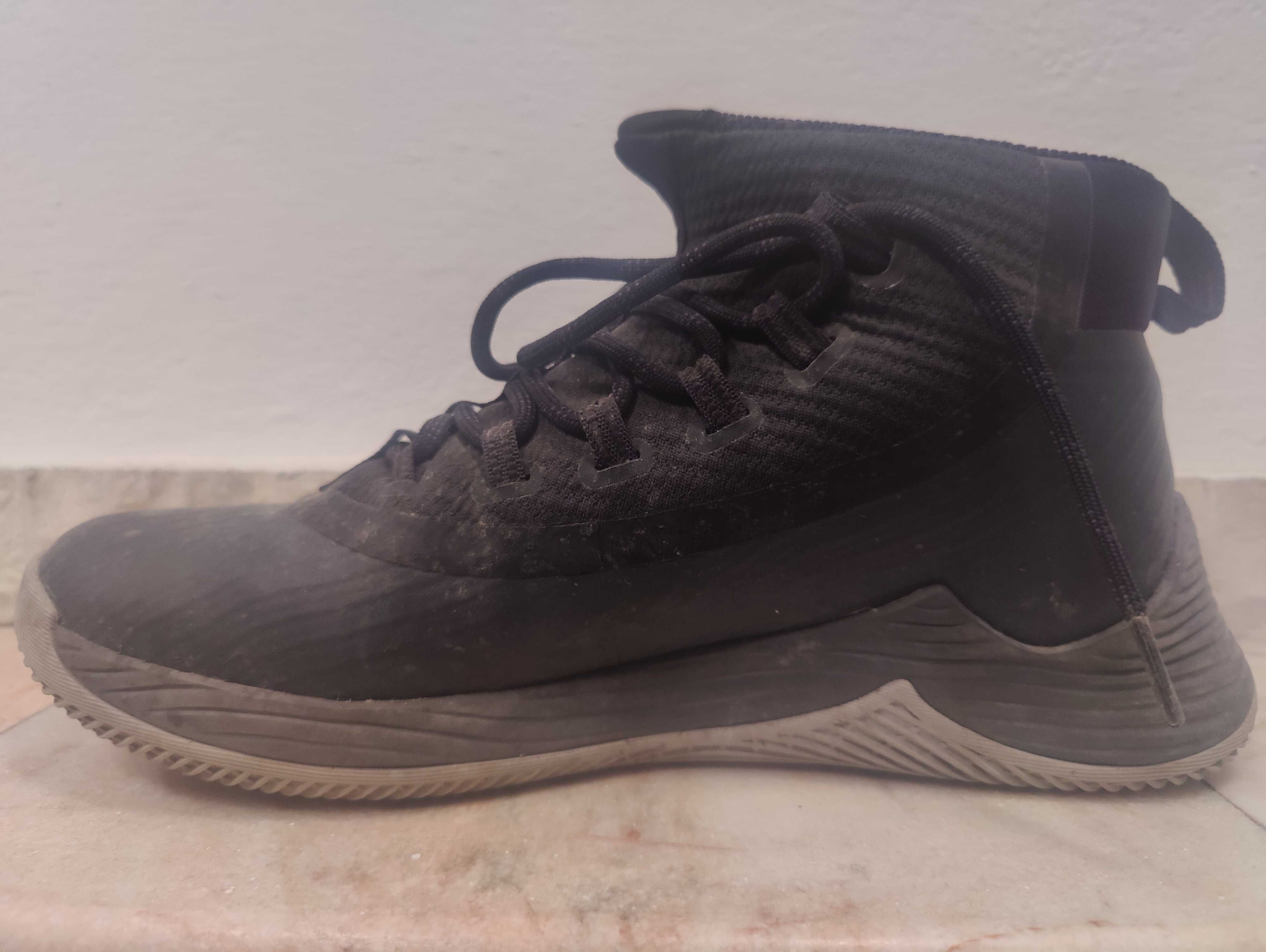 Баскетболни кецове Nike air Jordan 42.5