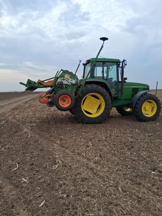 Tractor john deere 6800