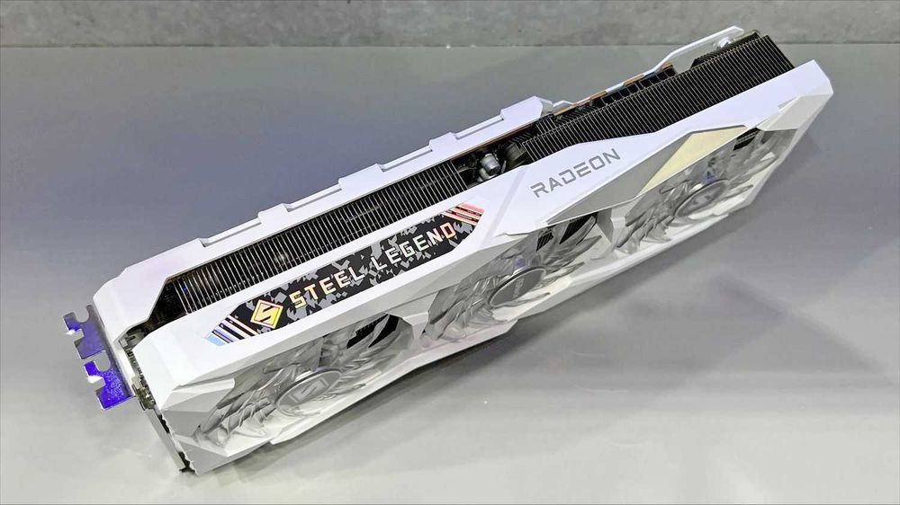 Чисто НОВА Radeon RX 7700 XT ASRock Steel Legend 12GB OC White
