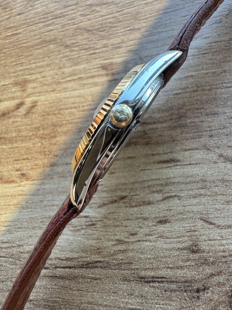 Zenith Captain quartz bezel fluted din aur 14 k