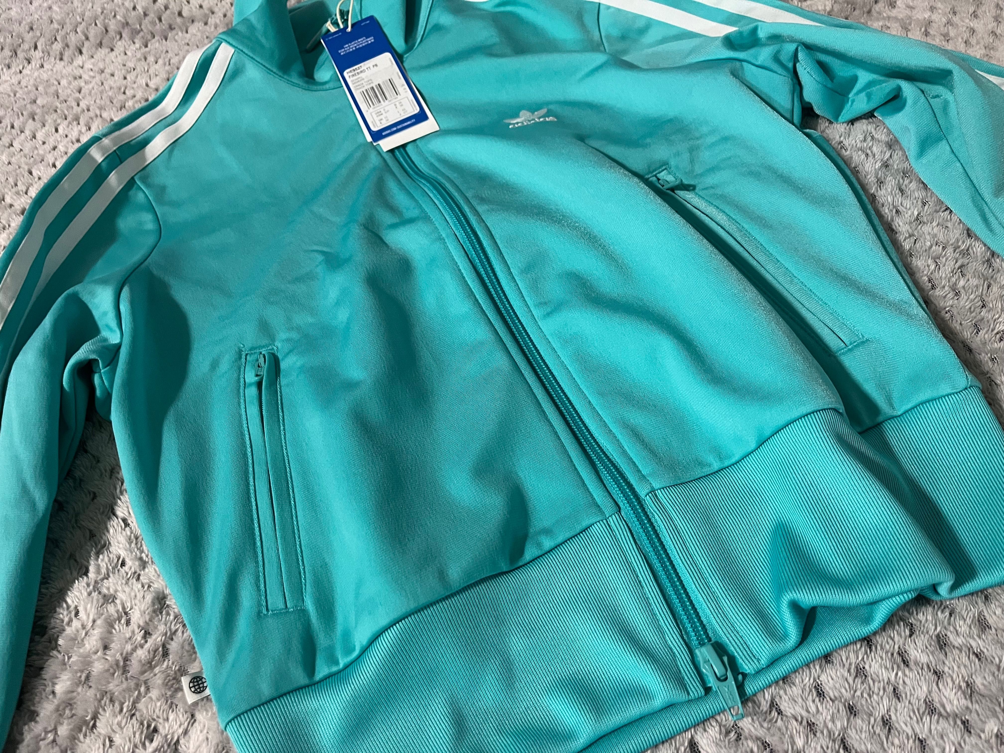 Горнище на Adidas цвят тюркоаз, чисто ново, с етикет, размер S