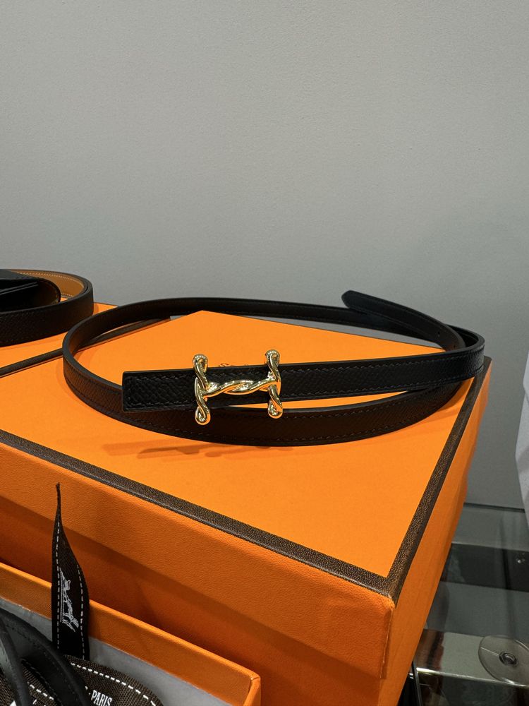 Колани Hermes, Dior, Chanel