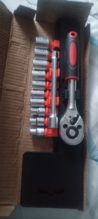 Set de chei tubulare noi