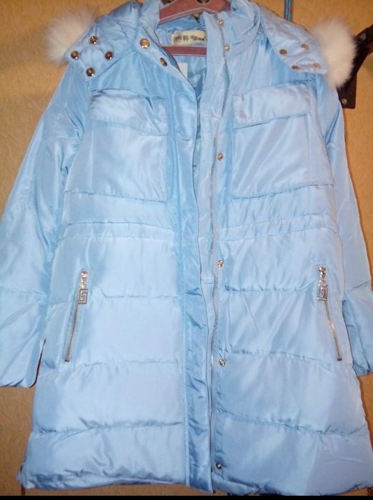 Новая куртка, очень лёгкая и тёплая. Производство -Корея.