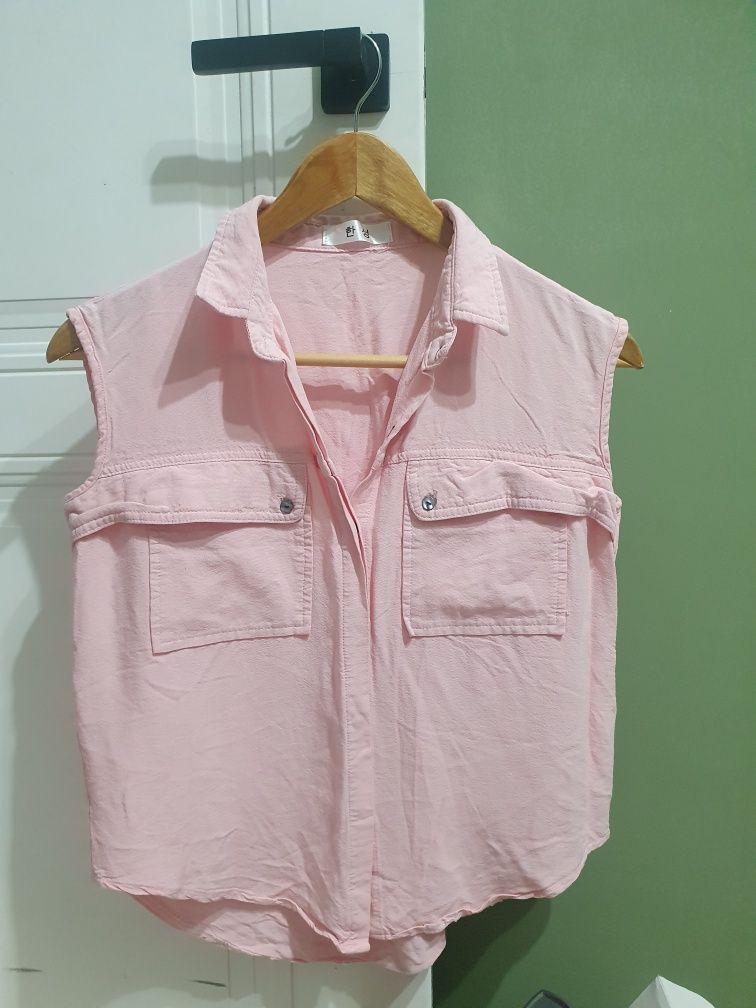Маечки каждая по 1500,Massimo Dutti,Zara и т.д.