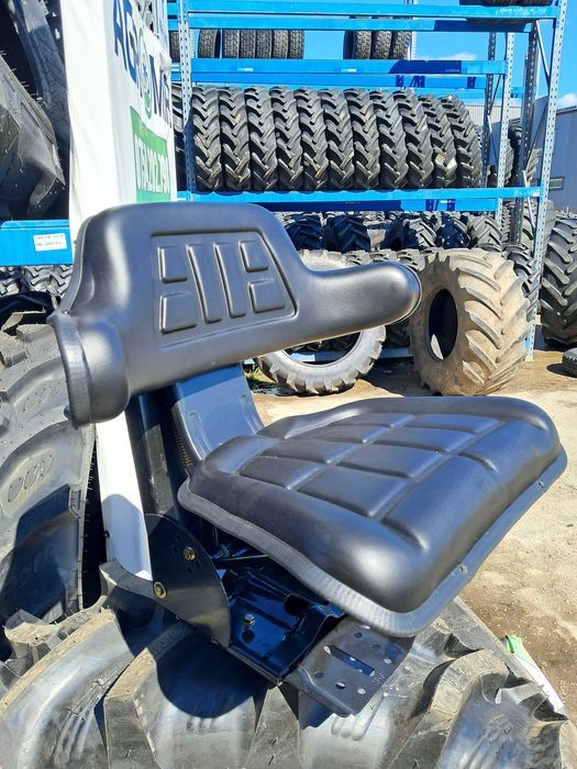 Scaun nou tractor U650 sau U445 talpa universala, amortizor, reglaj