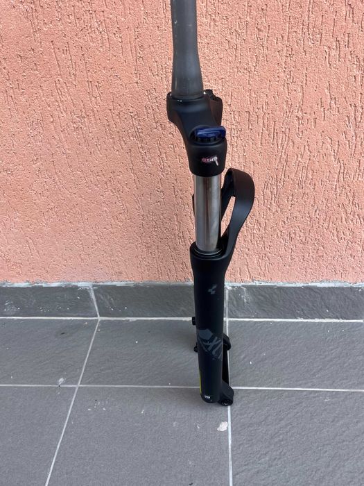 Furcă SR Suntour XCM 34 Boost 29″ (120 mm) – folosită puţin