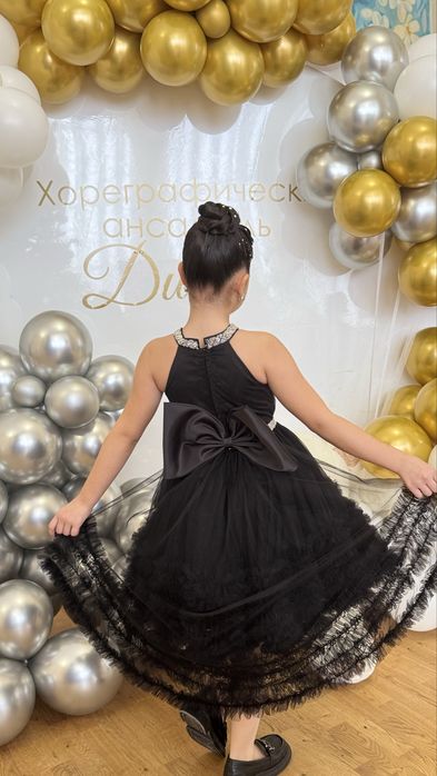 Платья детская,в хорошем состояний