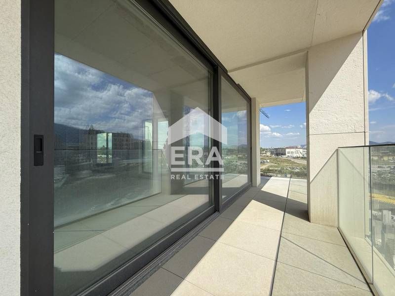 Южен апартамент с 4 спални в непосредствена близост до Ловен парк