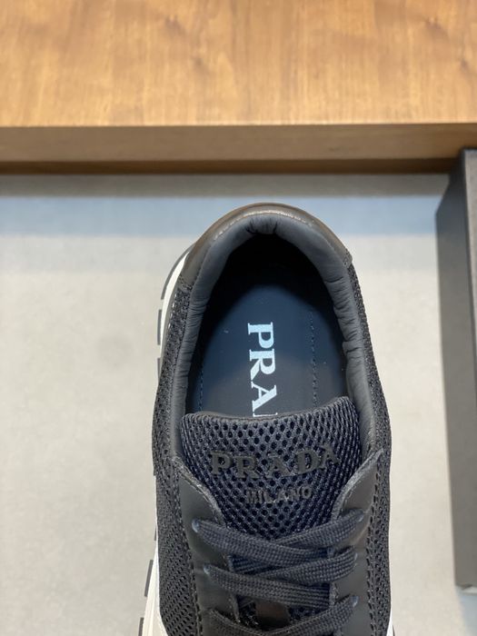 Adidasi Prada , calitate premium , pe comanda , 44 , noi