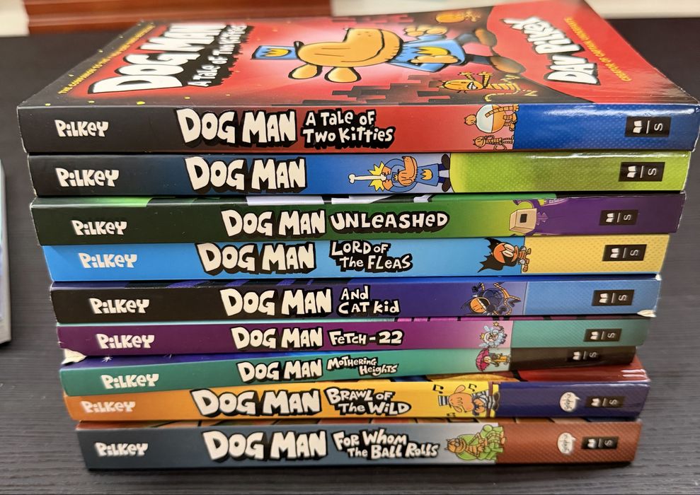 Комикси на английски език Dog Man 9 броя