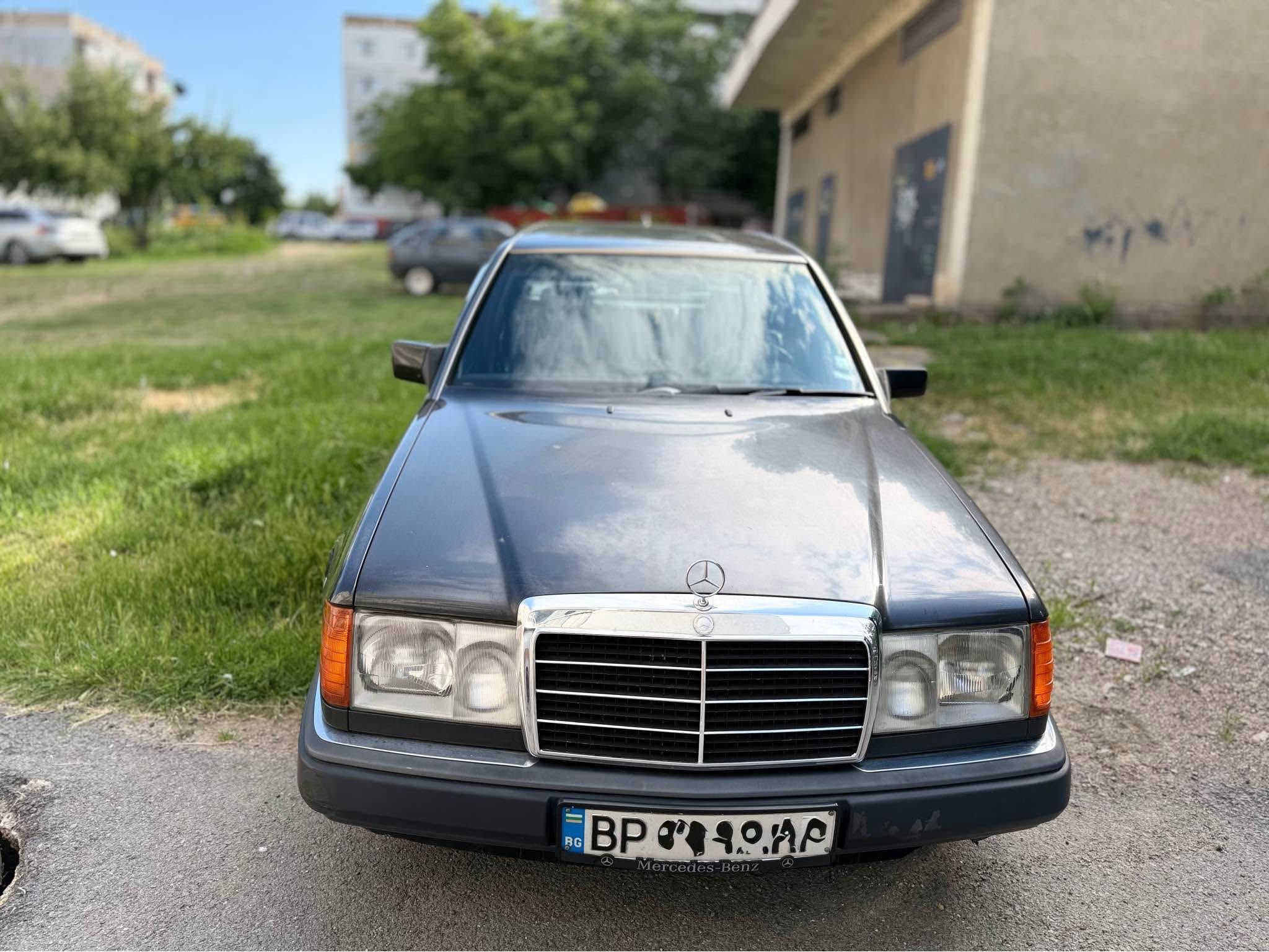 Продава се! Mercedes-Benz W124 Limousine 200 E (1992г.)