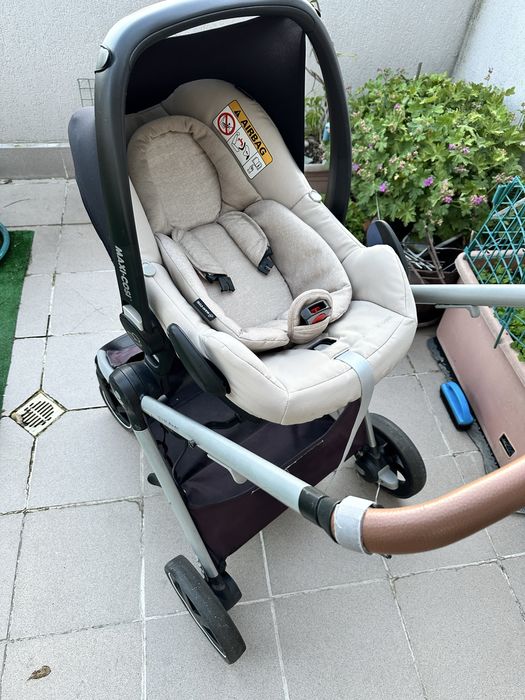 Детска количка Maxi-Cosi Zelia 3 в 1 + кошница за кола с база ISOFIX