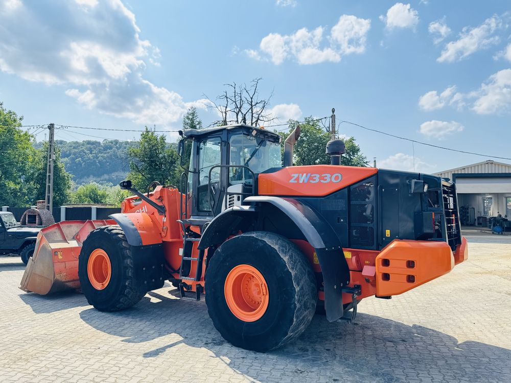 Incarcator frontal Hitachi ZW 310/330, an 2015, 28 tone, cupa 5mc, TOP