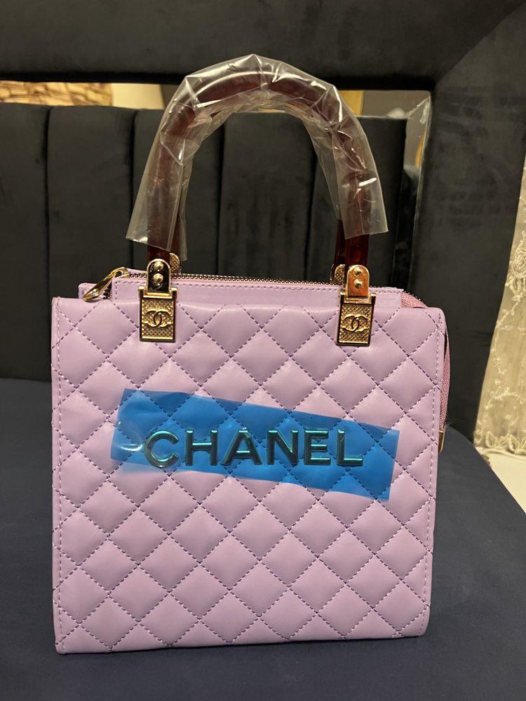 Дамска чанта CHANEL