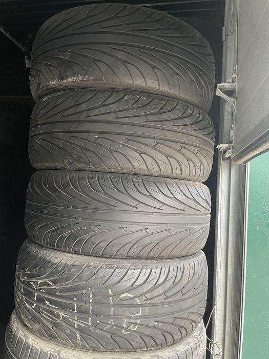 Продам шины 215/40 R18 покрышки резина колеса