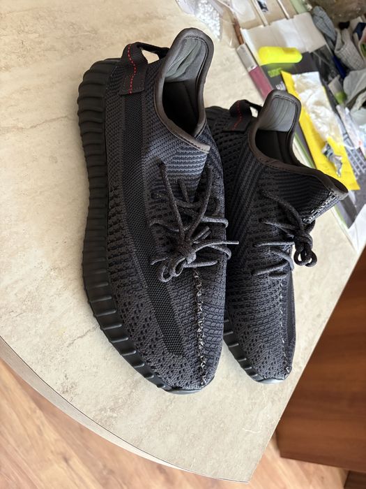 Yeeyz boost 350 V2