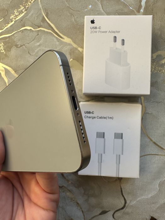 iPhone 15 Pro Max stare foarte buna- pret fix