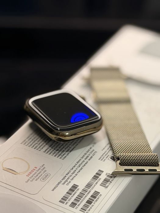 Apple Watch seria 8/stainless steal/Gold/milanese loop/fullbox