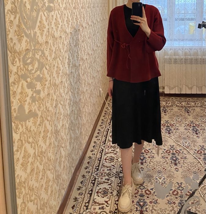 Продаю кардиганы и платье