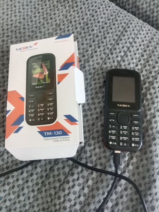 Продам кнопочный телефон