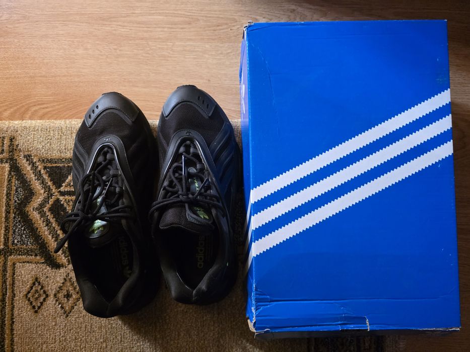 Adidas oztral unisex 44 2/3 ca noi