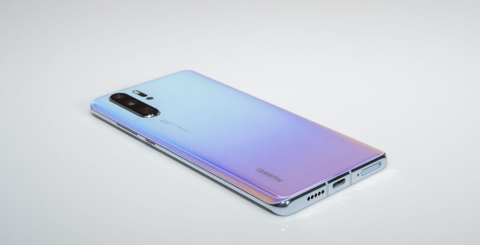 Huawei P30 Pro Breathing Crystal