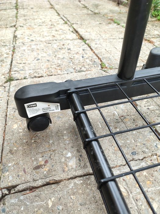 Щендер за дрехи единичен