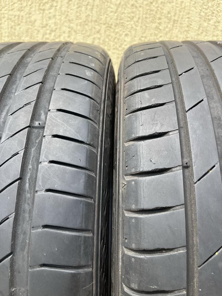 2 бр. летни гуми 235/45/17 Kumho 6 mm DOT 4517