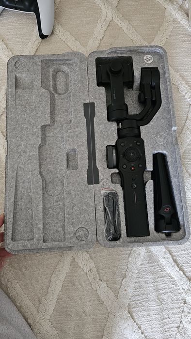 Stabilizator ZHIYUN smooth 4