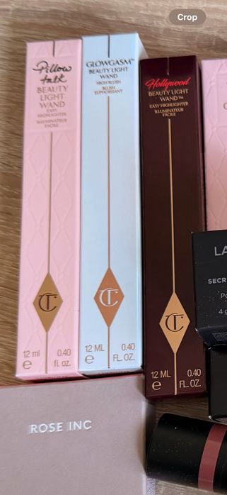 Нови кремообразни хайлайтъри и руж на Charlotte Tilbury
