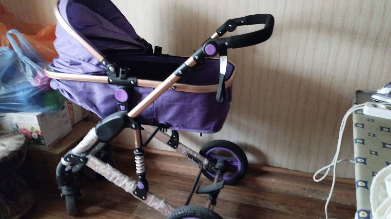 Продается детская коляска Belecoo